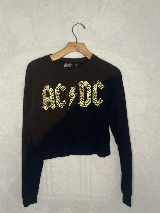 AC/DC Tops - AC/DC Black Cropped Long-Sleeve Top  Women Size M with Leopard Logo